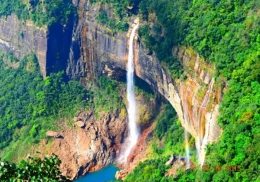 Nohkalikai Falls: A Stunning Natural Wonder