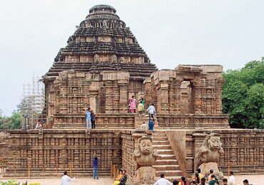 Puri Tour Package from Nashik