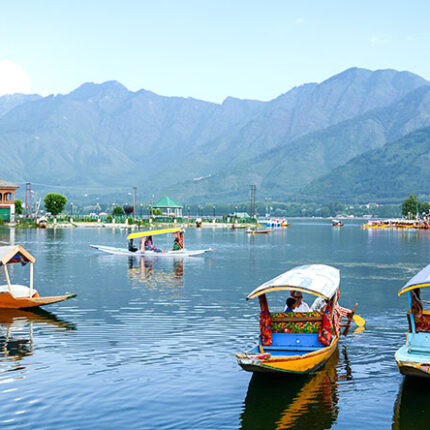 kashmir tour packages from mumbai