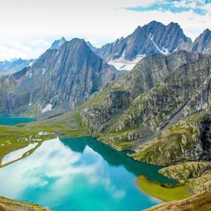 Srinagar Gulmarg Sonmarg Pahalgam Katra Tour Package