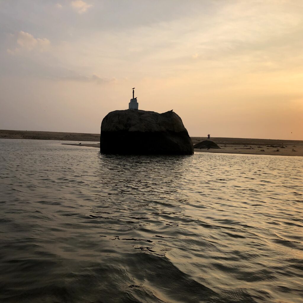 poovar travel guide image