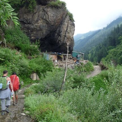 kasol kalga pulga tour package 4 days
