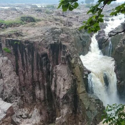 Raneh Falls Tour Package 2 Days