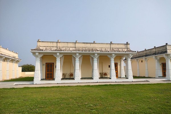 Maheshwar Tour Package 2 Days Maheshwar Tour Package 2 Days