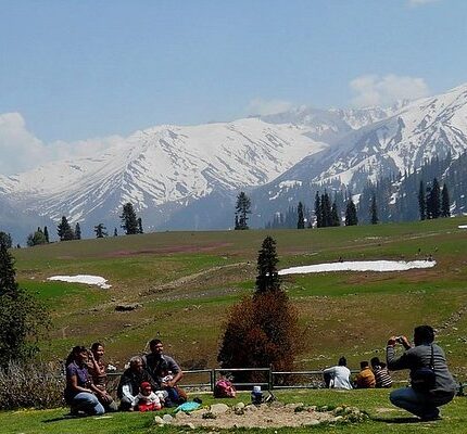 Gulmarg Sonmarg Doodhpathri Tour Package 5 Days
