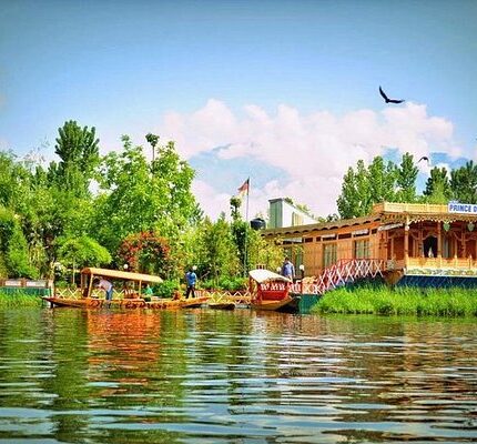 Kashmir Tour Package from Ghaziabad