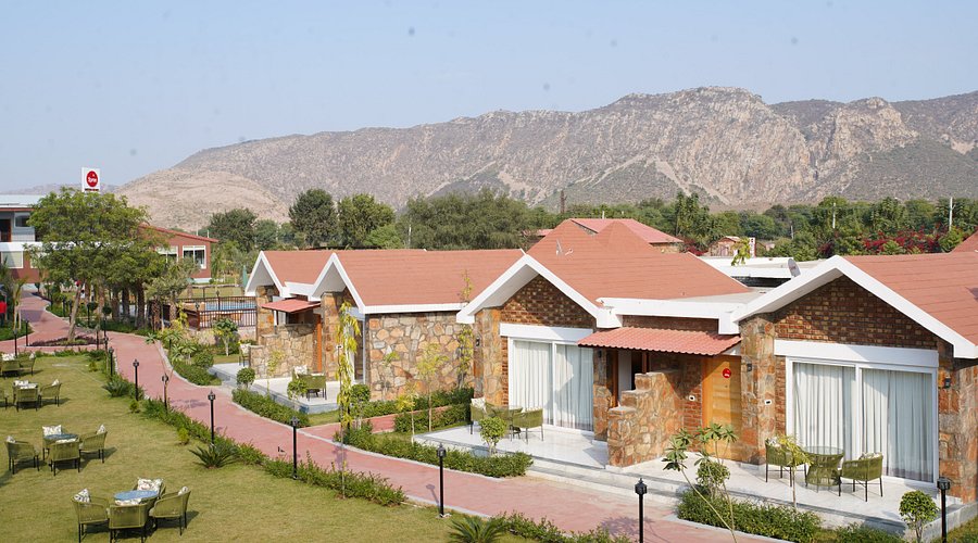 Alwar Sariska Tour Package from Delhi Alwar Sariska Tour Package from Delhi