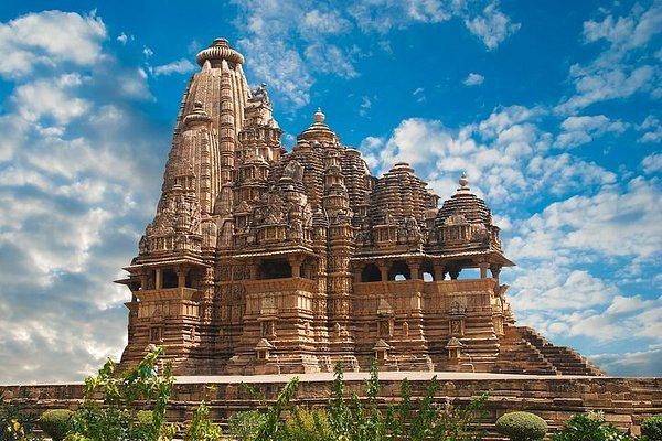 Khajuraho Jhansi Tour Package from Delhi Khajuraho Jhansi Tour Package from Delhi