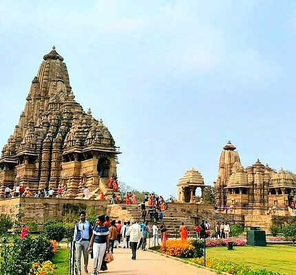 Khajuraho Raneh Falls Chanderi Tour Package 3 Days