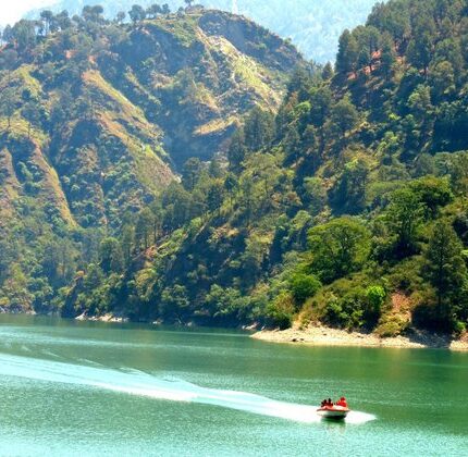 dalhousie khajjiar chamera lake tour package 4 days