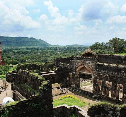 Daulatabad Tour Package 2 Days