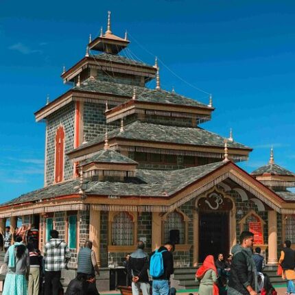 Kanatal Dhanaulti Surkanda Devi tour package 4 days