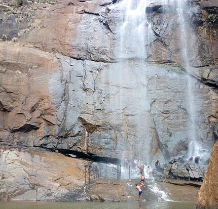 Agaya Gangai Falls Tour Package 2 Days