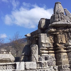 Ranikhet Jageshwar Katarmal Sun Temple Tour Package 4 Days