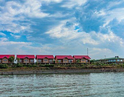 Indore Hanuwantiya Maheshwar Tour Package 5 Days