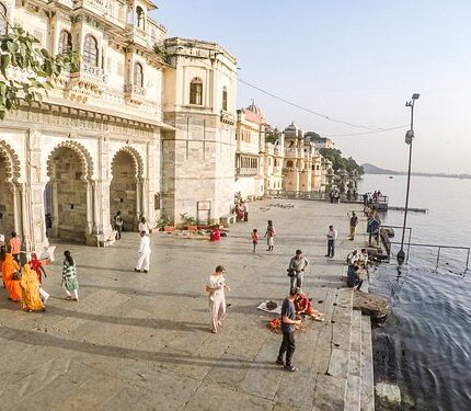 Agra Jaipur Udaipur Mount Abu Tour Package 7 Days