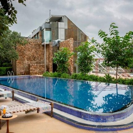 badrinath mana village vasudhara falls auli tour package