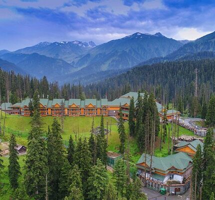 Gulmarg Pahalgam Tour Package 4 Days