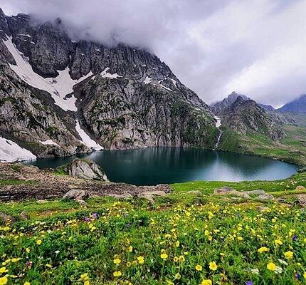 Srinagar Gulmarg Pahalgam Sonmarg Doodhpathri Tour Package 7 Days