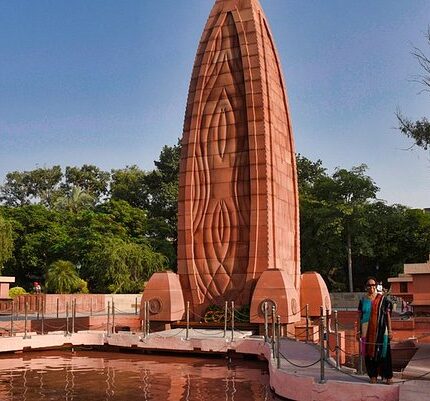 Amritsar Jammu Sanasar Katra Shiv Khori Tour Package 6 Days