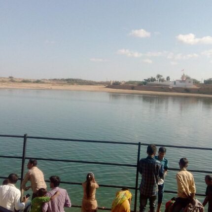 Hodka Narayan Sarovar tour package 3 days